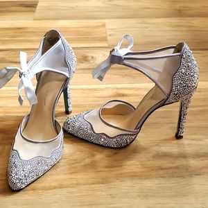 Betsey Johnson Iris Silver